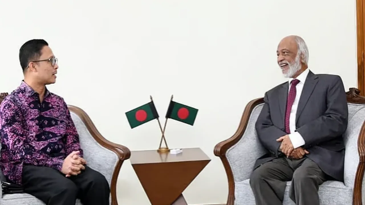 মালয়েশিয়ায় ১০ হাজার যাবে বিনা খরচে
