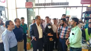 সিডিএ’র অভিযান; সুপারমার্কেটকে জরিমানা, রেস্টুরেন্ট সীলগালা