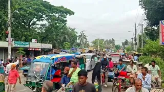 গায়ে হলুদে যাওয়ার পথে গুলিবিদ্ধ ৫