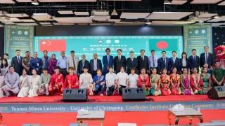 চবিতে কনফুসিয়াস ইনস্টিটিউট উদ্বোধন উপলক্ষে চীনা প্রতিনিধি দলের উপাচার্যের সাথে সৌজন্য সাক্ষাৎ