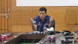 স্ক্র্যাপ লোহা চুরি ও অবৈধ বেচাকেনায় জড়িতদের বিরুদ্ধে কঠোর ব্যবস্থা