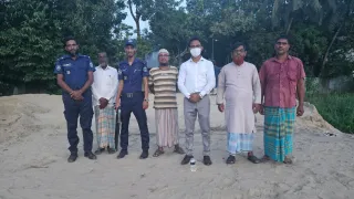 ফটিকছড়িতে অবৈধভাবে উত্তোলন করা ১৩ হাজার ঘনফুট বালু জব্দ