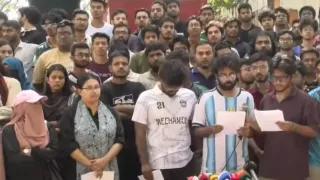 দাবি আদায় না হওয়া পর্যন্ত আন্দোলন চালিয়ে যাওয়ার ঘোষণা চুয়েট শিক্ষার্থীদের