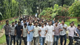 সরকারের বিরুদ্ধে মিথ্যাচারের প্রতিবাদে চবি ছাত্রদলের বিক্ষোভ
