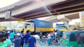 ৬ ঘণ্টা বন্ধ থাকার পর চট্টগ্রাম বন্দরে কনটেইনার পরিবহন চালু