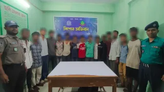 মাদক ব্যবসা নিয়ন্ত্রণকে কেন্দ্র করে চট্টগ্রামে দুই পক্ষের সংঘর্ষ, গ্রেপ্তার ১৫