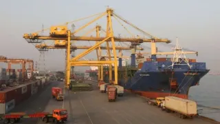 কনটেইনার হ্যান্ডলিং চার্জ বাড়াল বিকডা
