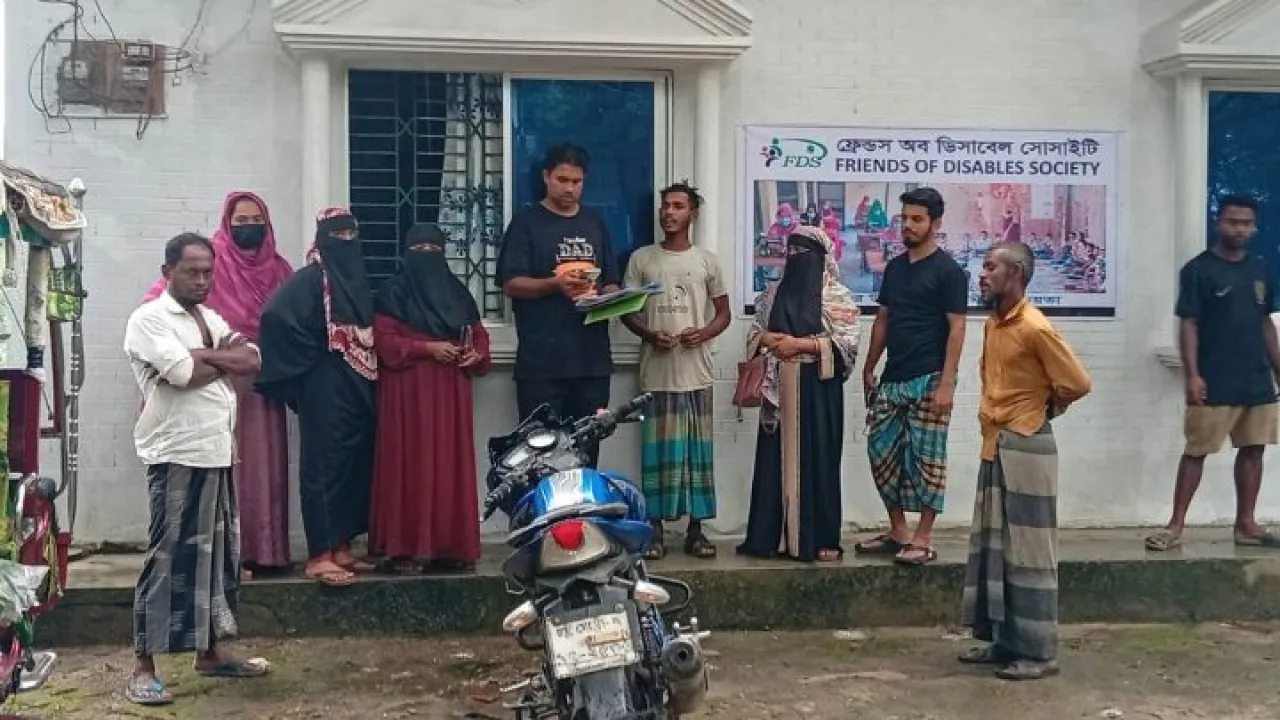 আনোয়ারায় ঋণের প্রলোভনে কোটি টাকা হাতিয়ে উধাও ভুয়া এনজিও