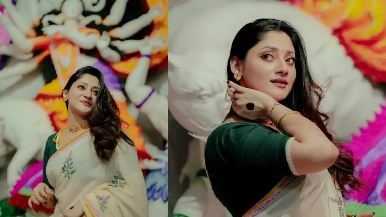 দুর্গাপূজার সাজে নজর কাড়লেন পূজা চেরী