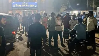 থানার ভেতরে পুলিশ সদস্যকে পিটিয়ে যুবদল নেতা আটক