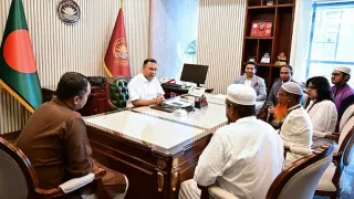 প্রধানমন্ত্রীর সঙ্গে সাক্ষাৎ সমাজে ‘দৃষ্টান্ত স্থাপন করা’ তিন ব্যক্তির