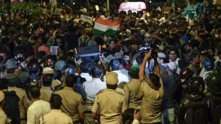 দিল্লিতে ককরোচ পার্টির বিক্ষোভ ঘিরে কঠোর নিরাপত্তা, বন্ধ হচ্ছে ইন্টারনেট