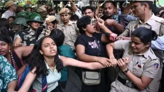 ৩ হাজার আটকের পরও দমেনি আন্দোলন, দিল্লিতে ফের বিক্ষোভের ডাক