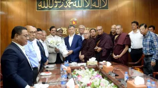 প্রবারণা পূর্ণিমা ও কঠিন চীবর দানে সর্বোচ্চ নিরাপত্তার আশ্বাস স্বরাষ্ট্রমন্ত্রীর