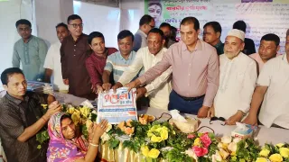 দুর্গাপূজা নির্বিঘ্ন করতে সব ধরনের সহযোগিতা দেবে সরকার: এমপি এনাম