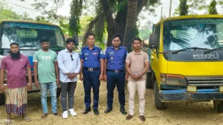 ফটিকছড়িতে টিলা কাটায় জরিমানা ৬০ হাজার, জব্দ ২ মিনি ট্রাক