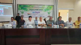 কর্ণফুলীতে সাড়ে ৬ হাজার গাছ লাগানোর কর্মসূচি উদ্বোধন