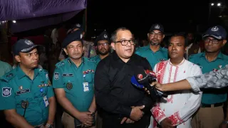 পতেঙ্গায় প্রতিমা বিসর্জনের ঘাট পরিদর্শনে সিএমপি কমিশনার