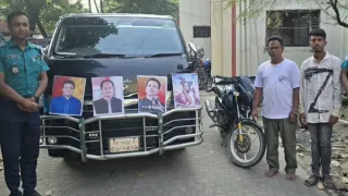 চট্টগ্রামে আওয়ামী লীগের ব্যানারে মিছিল, ধাওয়া দিয়ে ১২ জন আটক