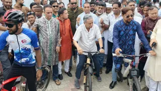 চট্টগ্রামে দেশের প্রথম সাইকেল ট্র্যাক উদ্বোধন
