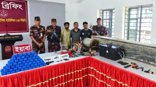অভিনব কৌশলে ইয়াবা পাচার, কক্সবাজার সীমান্তে ২ লাখ ২০ হাজার ইয়াবা উদ্ধার