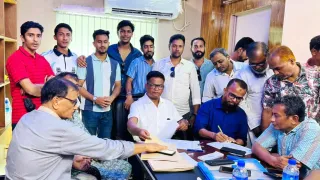 সন্দ্বীপে ইউপি নির্বাচনে চেয়ারম্যান প্রার্থীদের ফরম বিতরণ কার্যক্রম উদ্বোধন বিএনপির