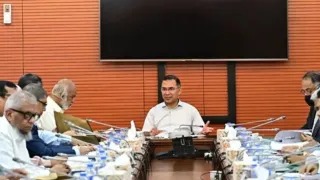 দুর্গাপূজায় টানা ৫ দিনের ছুটি, ১৭ অক্টোবর অফিস খোলা